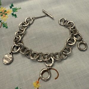 Saundra Messinger 925 Sterling Silver Hammered Toggle Closure Bracelet, EUC